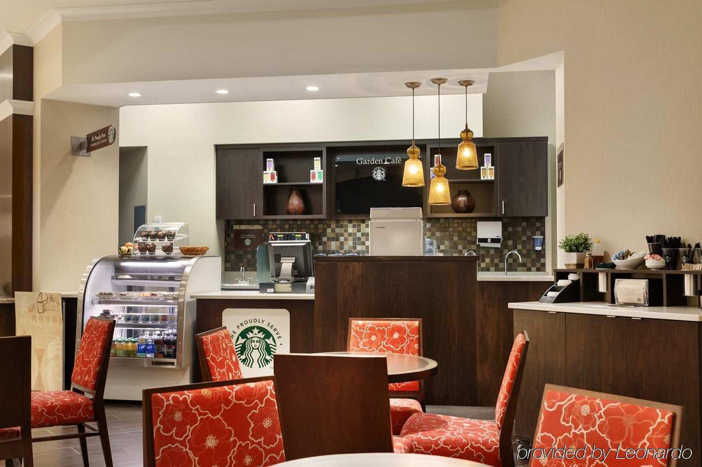Hilton Garden Inn Saskatoon Downtown Extérieur photo